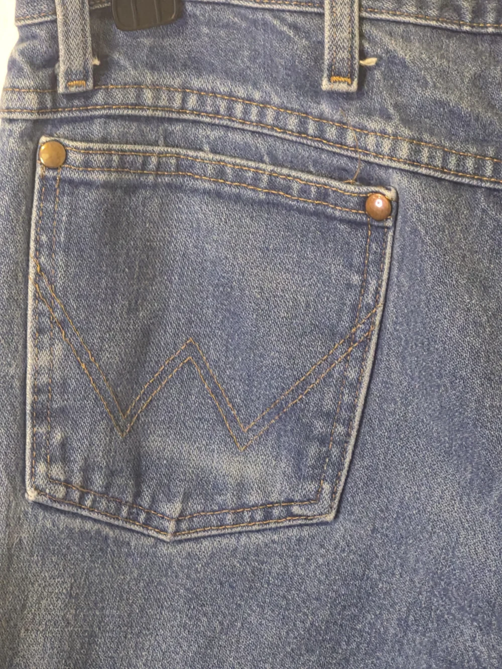 Wrangler Straight Fit Medium Wash 34 X 32 Jeans Western Distressed